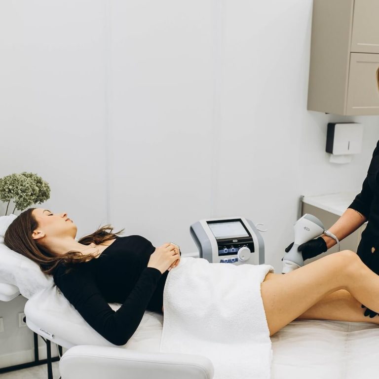 Usuwanie cellulitu BTL | BoyaClinic